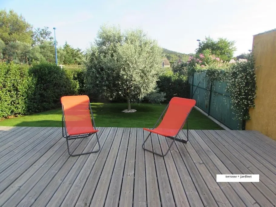 Location Paisible Entre Mer Et Collines - Bormes Les Mimosas Lägenhet